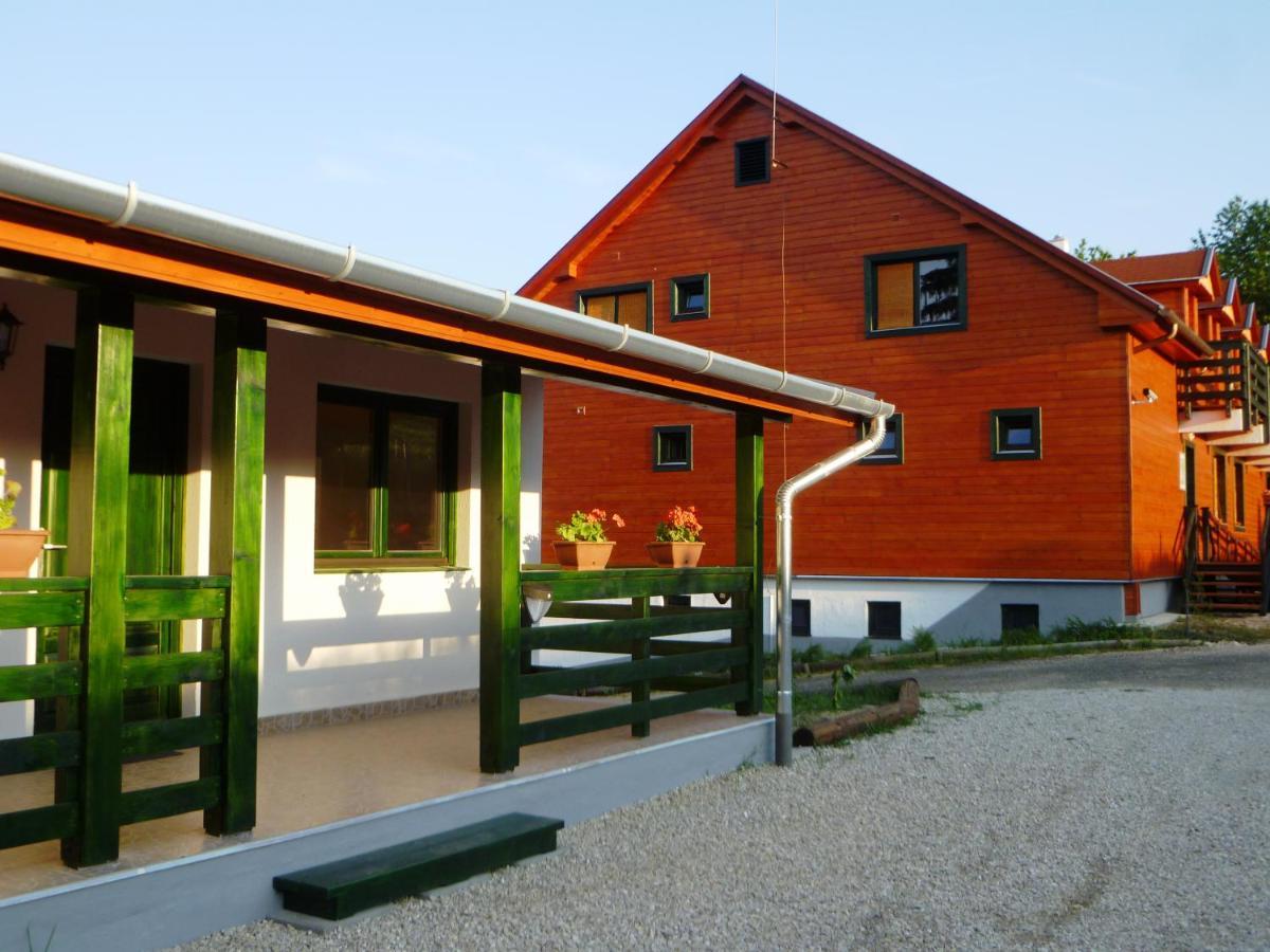 Lispeszentadorján Kisrejtek Apartmanhaz מראה חיצוני תמונה