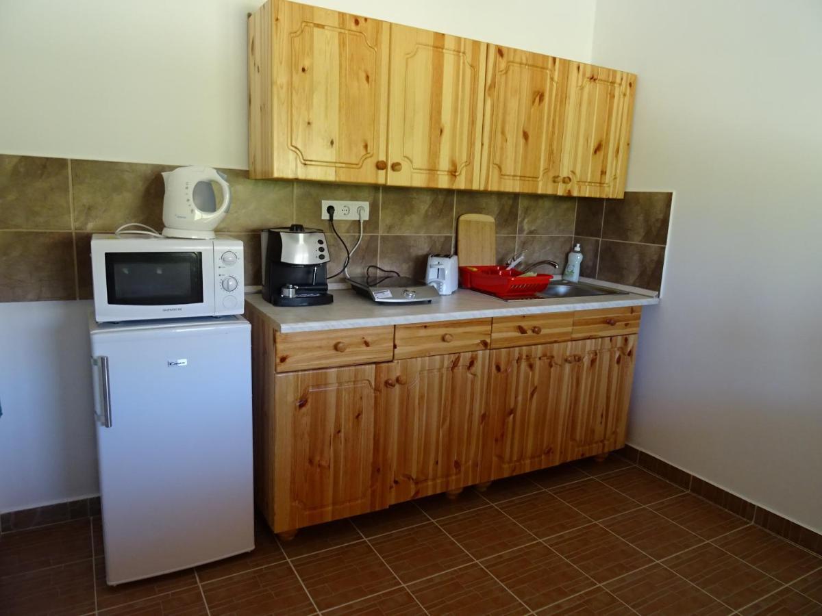 Lispeszentadorján Kisrejtek Apartmanhaz מראה חיצוני תמונה